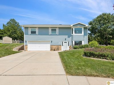 111 Summerset Cir, Papillion, NE, 68133
