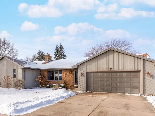 1201 S Irma St, Appleton, WI 54915