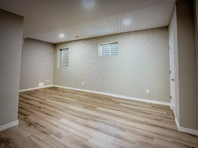 943 N Clarkson St — Photo 17