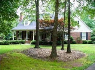 1010 Ridgeview Dr, Pendleton, SC 29670