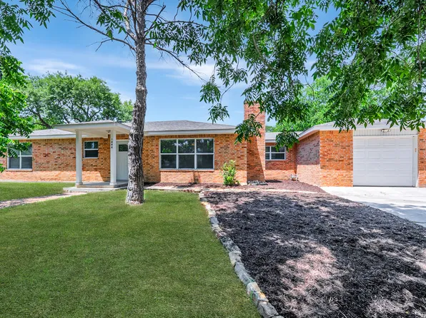 1090 Hollyhock, New Braunfels, TX 78130
