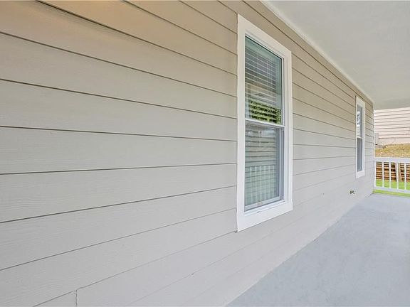 5th image of 1348 Myrtle Creek Dr