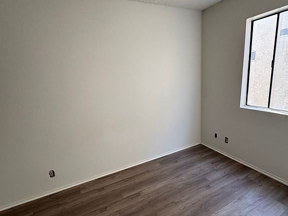 4th image of 4031 W 141st St APT 9
