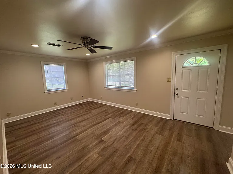416 Jeff Davis Ave — Photo 10