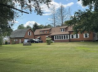 28 Baker St, Clinton, ME 04927