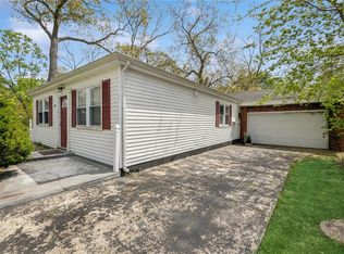 54 Oakdale Ave, Selden, NY 11784