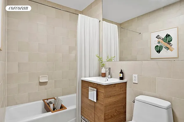 Bathroom, photo 1