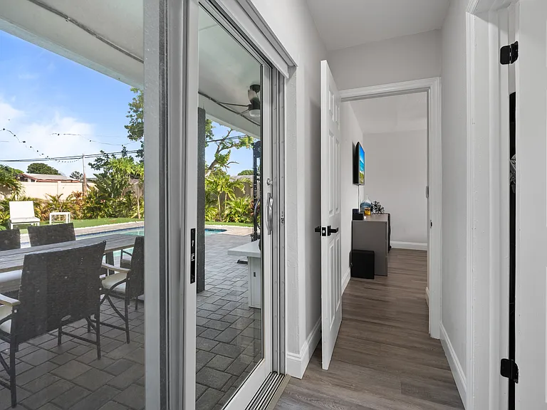 2820 SW 4th St — Photo 26