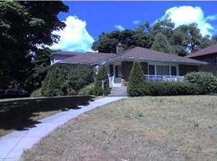 801 Bristol Ave NW, Grand Rapids, MI