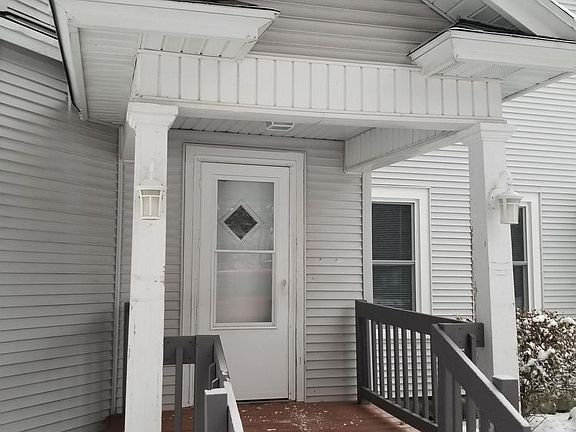 2nd image of 704 W Picnic St #704