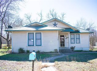 516 E Main St, Hamilton, TX 76531