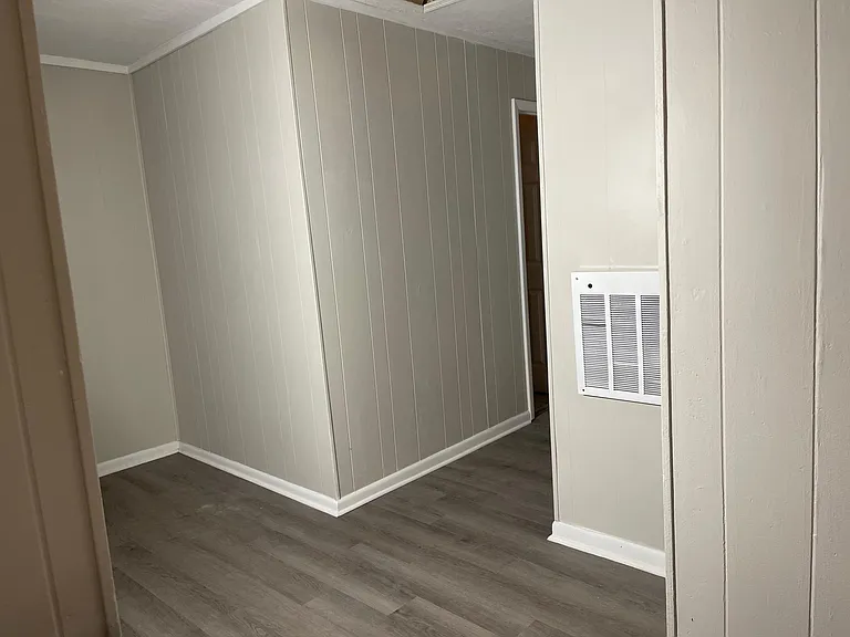 612 W Buena Vista Ave #1 — Photo 9