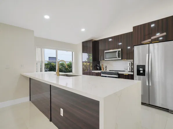 8599 Tourmaline Blvd, Boynton Beach, FL 33472