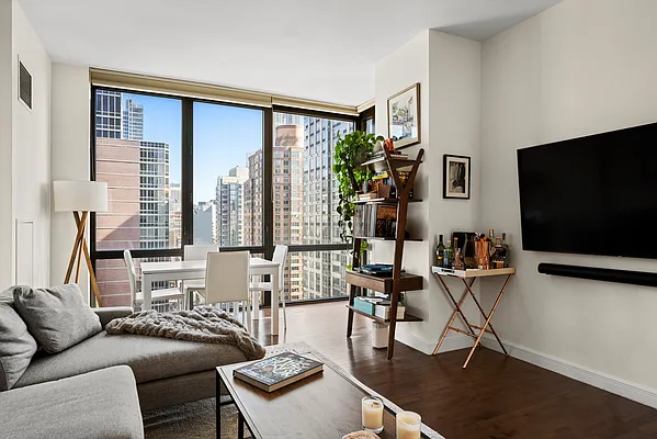 Rented by Compass | media 2