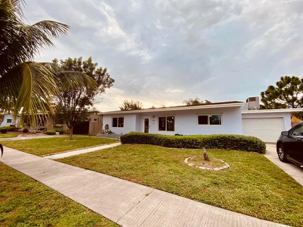 1443 Crest Drive, Lake Worth, FL 33461