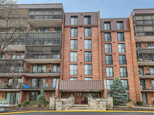 125 Acacia Cir APT 107, Indian Head Park, IL 60525