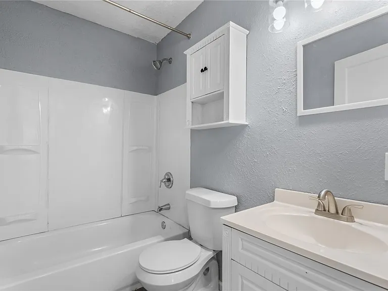 4645 Cheryl Dr — Photo 9