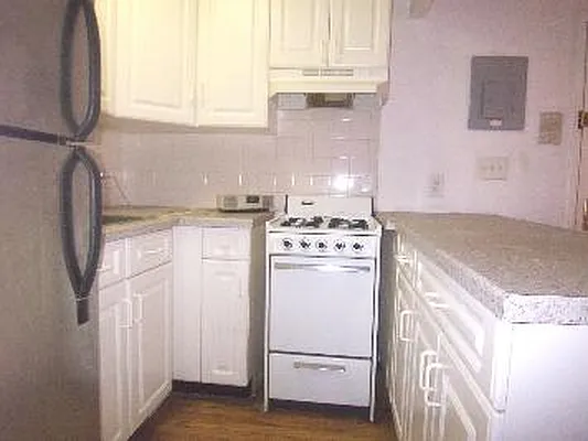 Rented by Corcoran | media 8