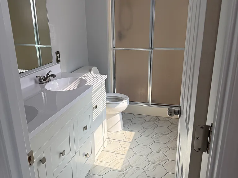 6402 S 167th Ave — Photo 12