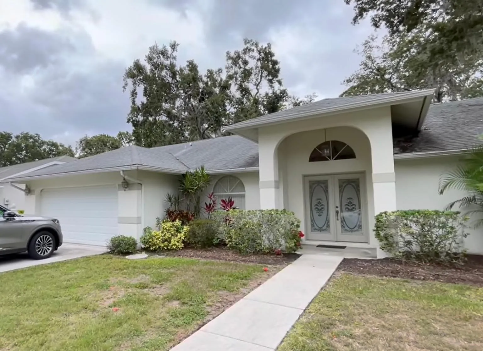 3 bed, 1872 sqft, $2,800 — Photo 1