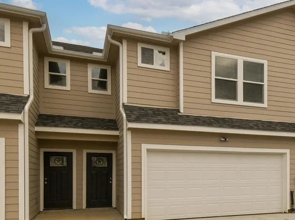 4719 19th St #B, Bacliff, TX 77518