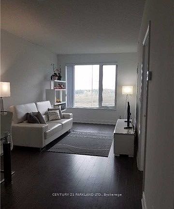 4th image of 277 S Park Rd #610