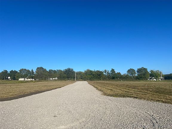 4th image of 16931 W 829th Rd