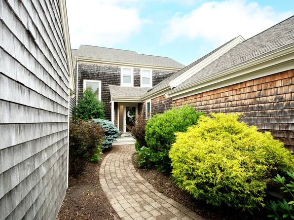 7 Alice Mullens Way, Plymouth, MA 02360