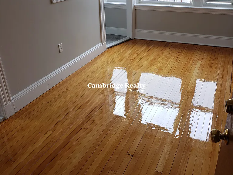 12 Farrington Ave #5T — Photo 2