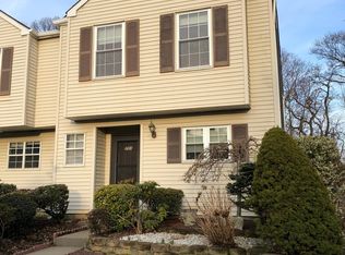 701 Darlington Dr, Old Bridge, NJ 08857