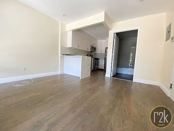 4th image of 23-23 Astoria Blvd #1H