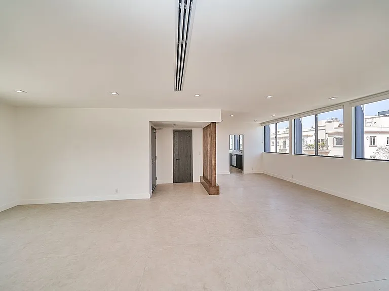 145 S Maple Dr #Penthouse 401 — Photo 8