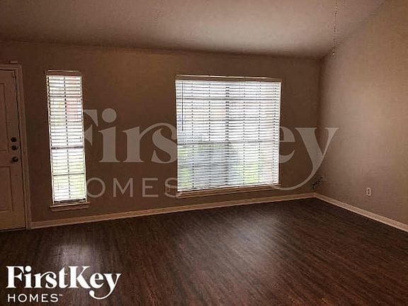 5th image of 13906 Dentwood Dr
