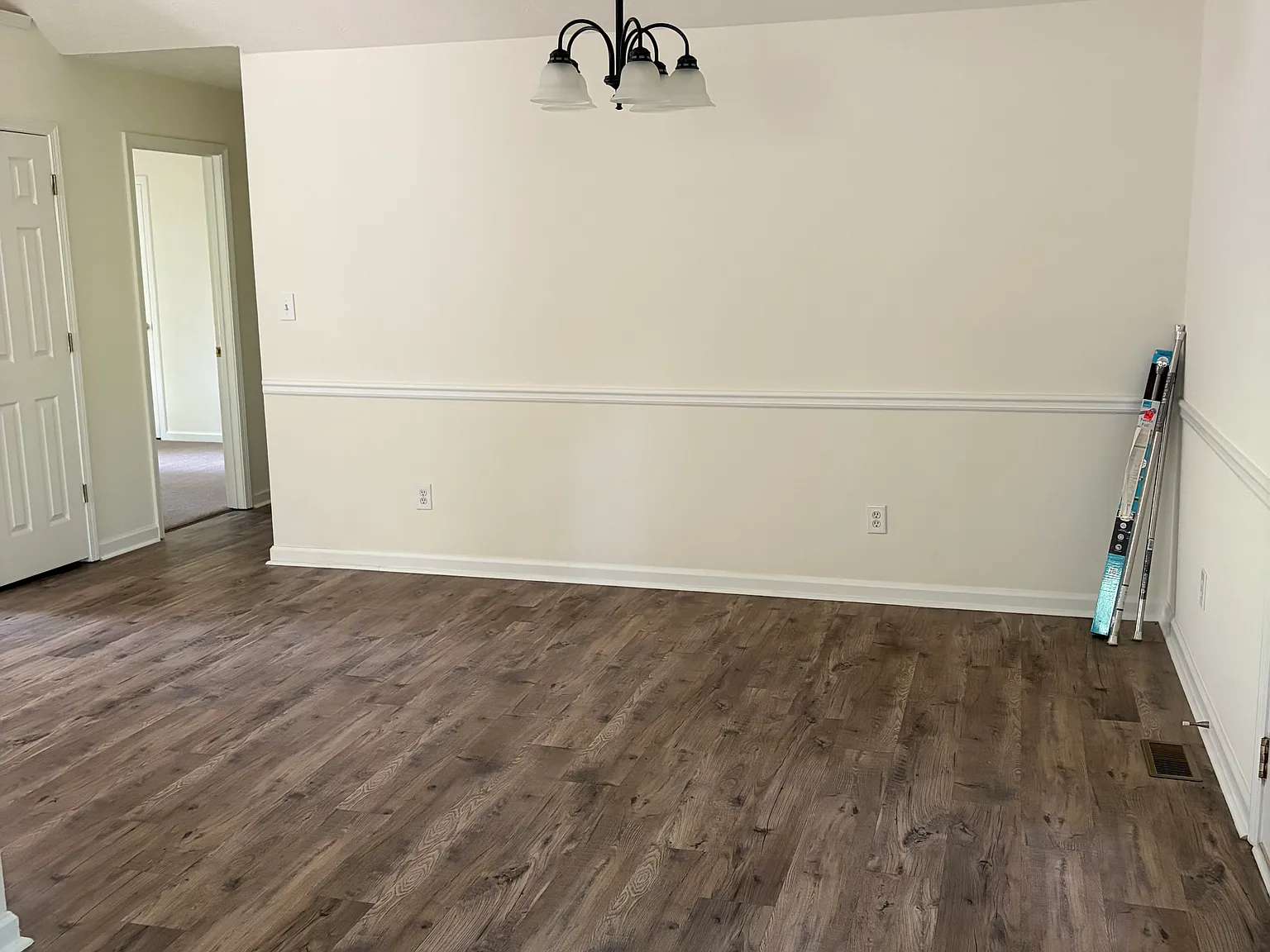 3 bed, 1750 sqft, $1,950 — Photo 4
