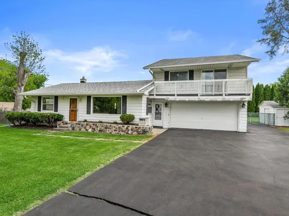 21190 Watertown ROAD, Waukesha, WI 53186