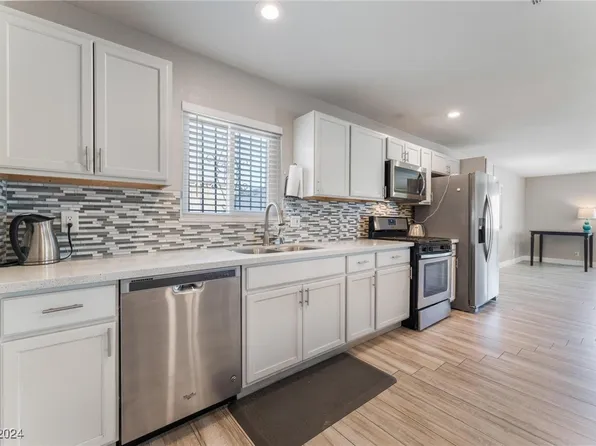 2540 Clayton St, North Las Vegas, NV 89032