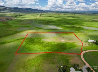 162 E Horseshoe Loop, Fairfield, ID 83327