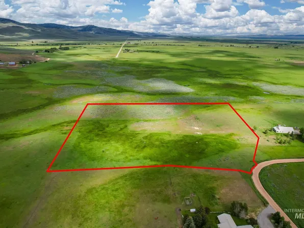 162 E Horseshoe Loop, Fairfield, ID 83327