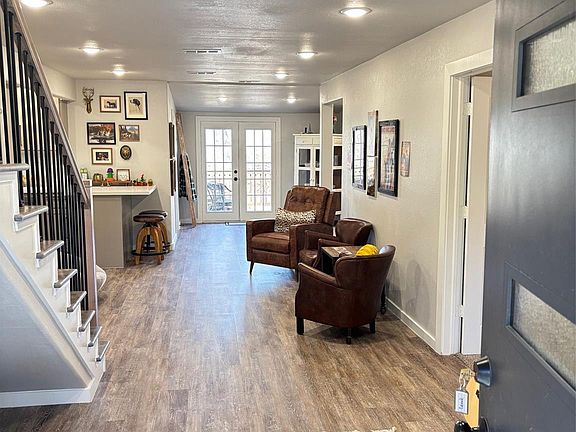 5th image of 1047 Dungens Mill Rd