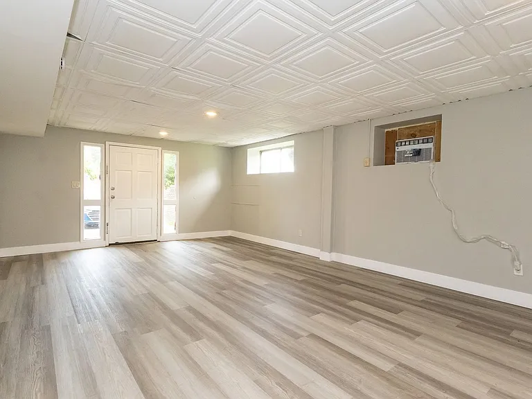 4000 Lara Ln #C — Photo 7