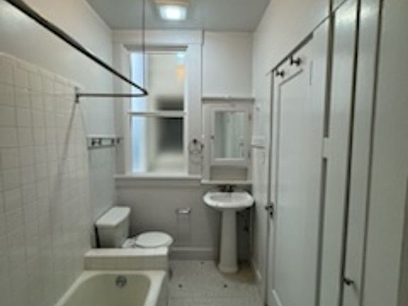 3rd image of 180 Duboce Ave APT 3