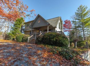 401 Choctaw Rdg, Blue Ridge, GA 30513