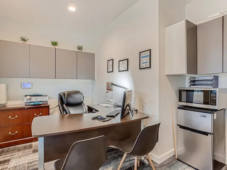 Ladera Apartments — Photo 12