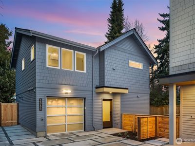 2846 35th Avenue W, Seattle, WA, 98199