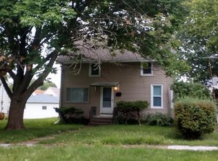 442 41st St, Moline, IL 61265