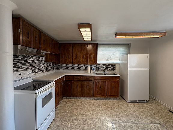 2nd image of 290 Blake St