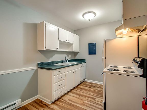 4th image of 3600 Hillsboro Pike APT E16