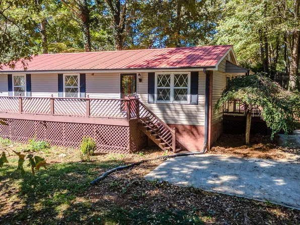 63 Skylark St, Franklin, NC 28734