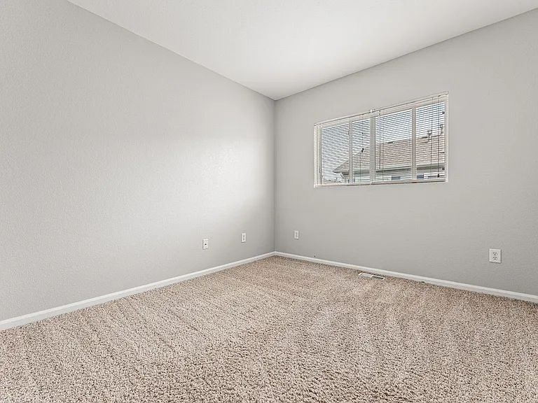 7857 S Kittredge Cir — Photo 22