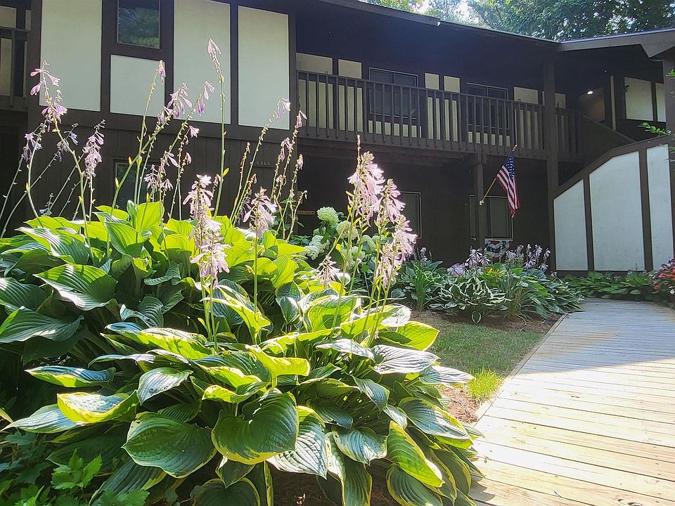 1st image of 6865 Pinebrook Dr Unit 10